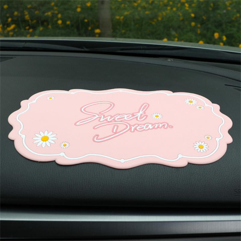 Inside The Car High Temperature Resistant Non-slip Mat Odorless Wear-resistant Anti-aging Creativity Insulation Pads Ornaments