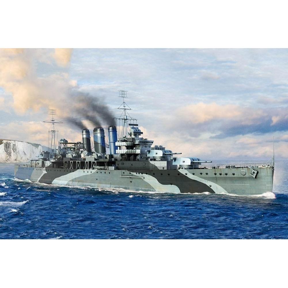 Trumpeter  Trumpeter  1 700 British Navy Heavy Cruiser Hms Kent Plastic Model 06735 Molding Color