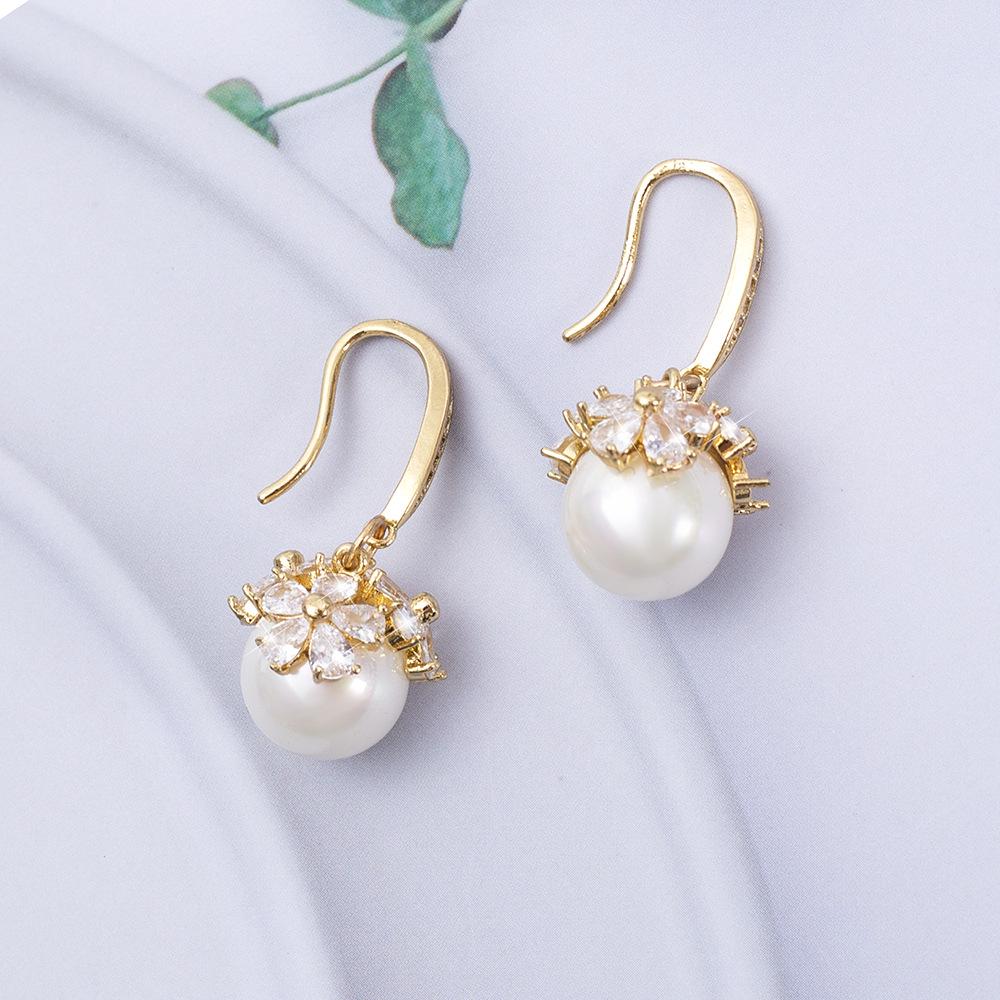 French-Style Copper Zircon & Imitation Pearl High-Shine Earrings - Light Luxury Christmas Jewelry