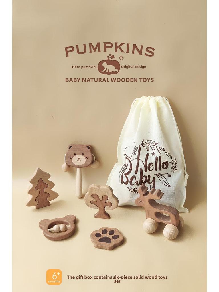 Conjunto de presente de urso de algodão orgânico com brinquedo de madeira em mala – presente unissex de primavera para o inverno