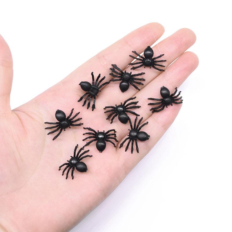 50/100pcs Halloween Black Spiders Small Luminous Plastic Spider Halloween Party Home Decoration Tricky Prank Toy Haunted House