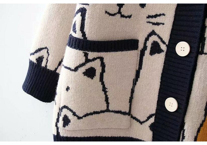 Women's Plus Size V-Neck Cat Jacquard Knit Cardigan - Preppy Autumn/Winter Cartoon Style