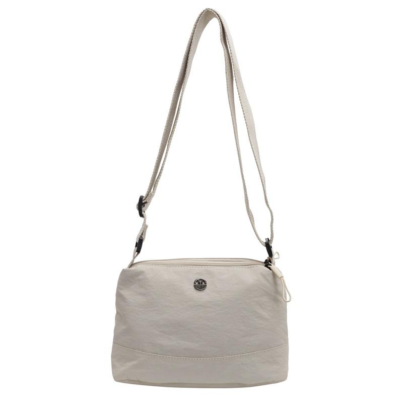 

Light and casual multi-layer messenger bag women s new simple and fashionable shoulder bag light and waterproof nylon bag