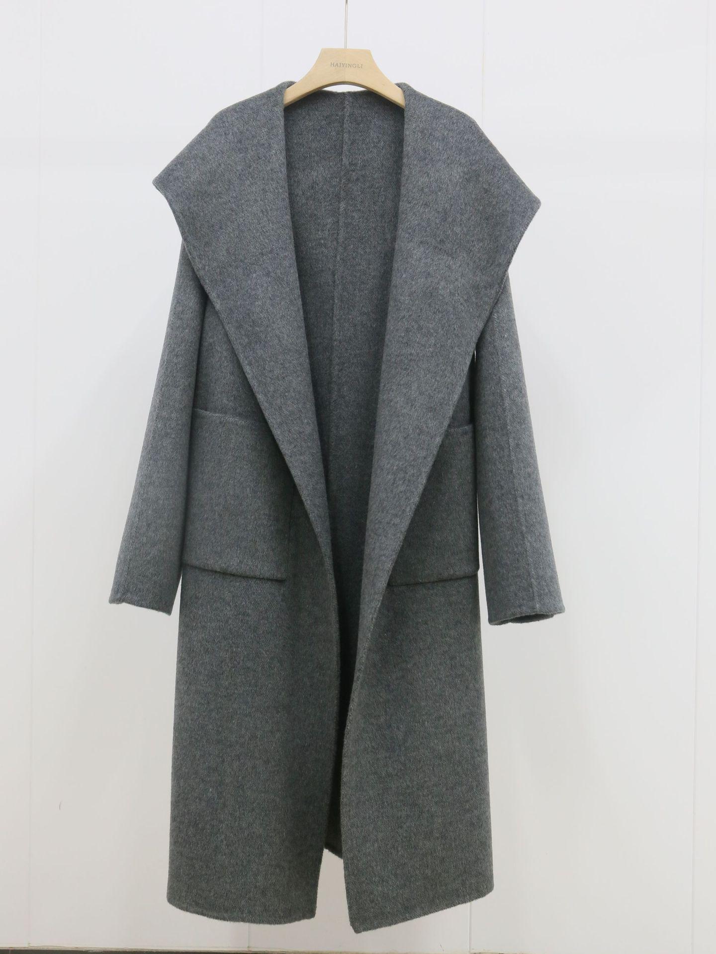 

Женское кашемировое пальто минималистичного стиля с капюшоном, двустороннее, с поясом, длиной 116 см, из шерсти звездно-серого/угольно-черного цвета. One Size 90-140 Jin