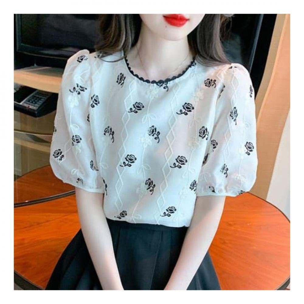 Navava Short Sleeve Flower Embroidery Round Neck Blouse Nb2237