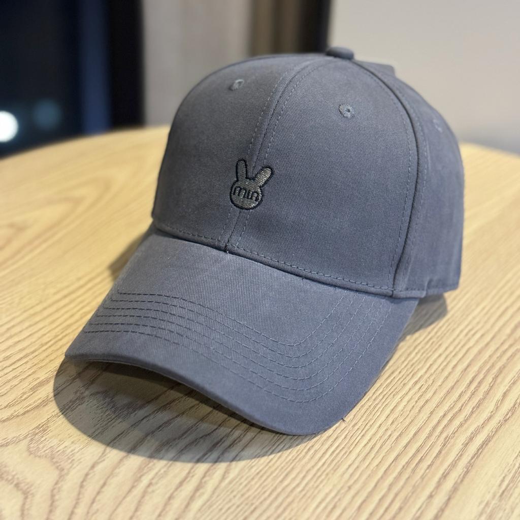 Spring and summer new cartoon embroidered baseball cap for women, versatile hard-brimmed cap, outdoor sun hat that makes the face look smaller and