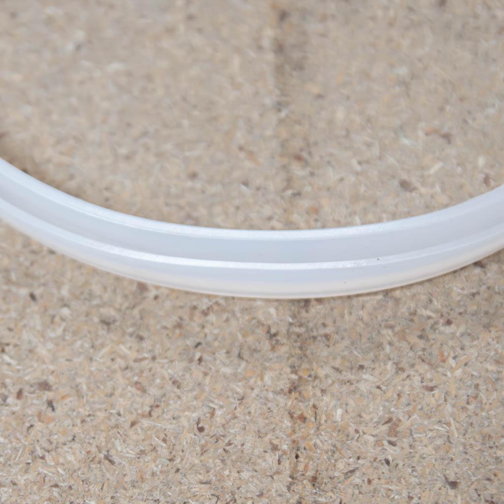 Piston seal for Mega-M HO 3/5/7 LN stuffer