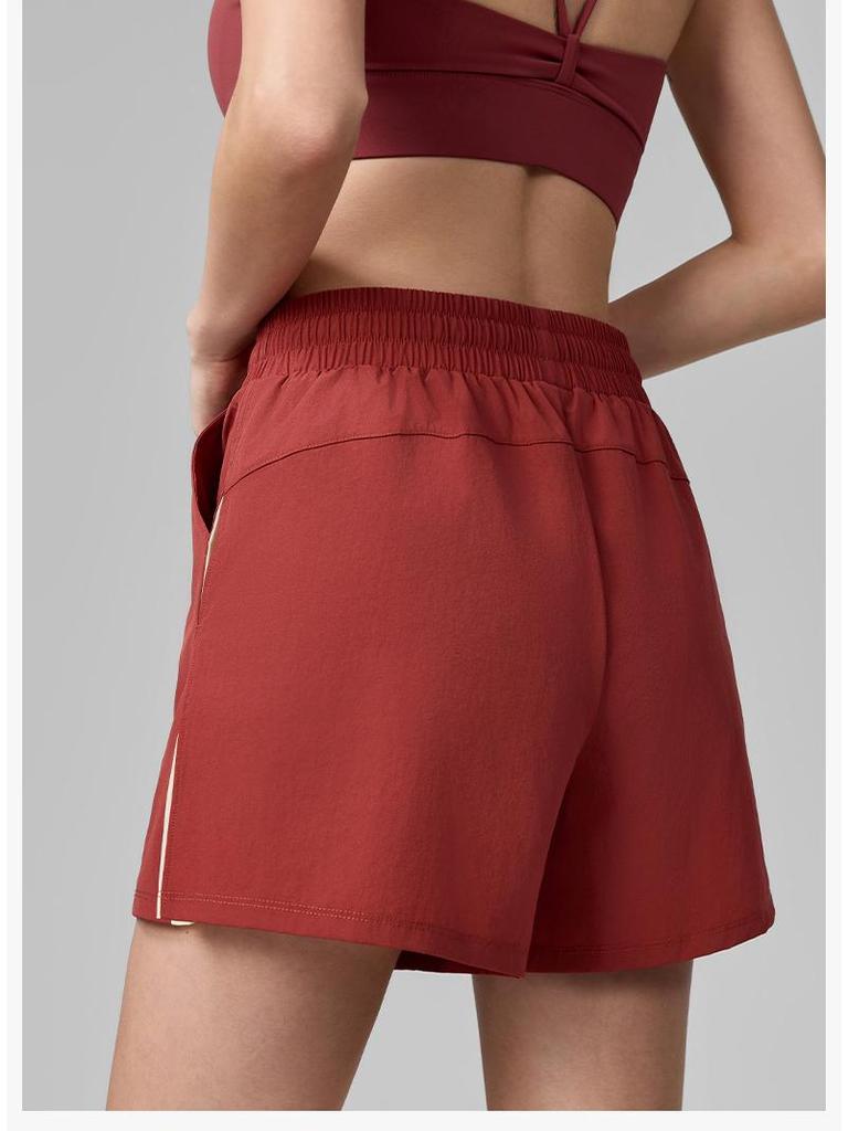 Women's Quick-Dry Sports Shorts, Anti-Exposure, Breathable with Pockets, Color-Blocked Fitness Bermudas.