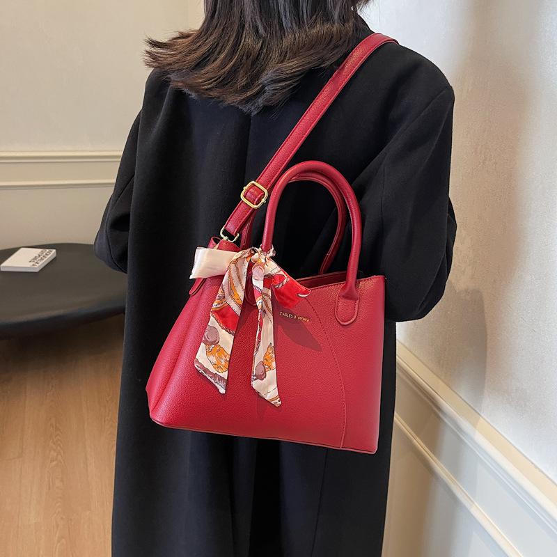 Autumn and winter high-end fashion silk scarf contrasting color temperament handbag shoulder messenger women's bag