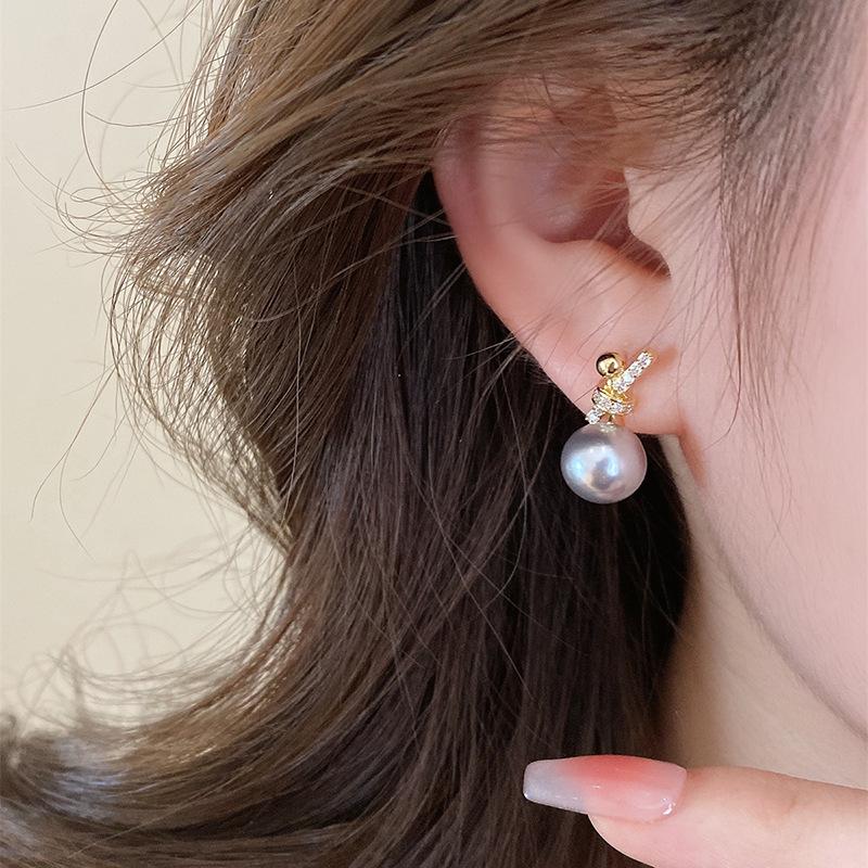 Zircon pearl earrings French niche design stud earrings light luxury high-end fashion earrings