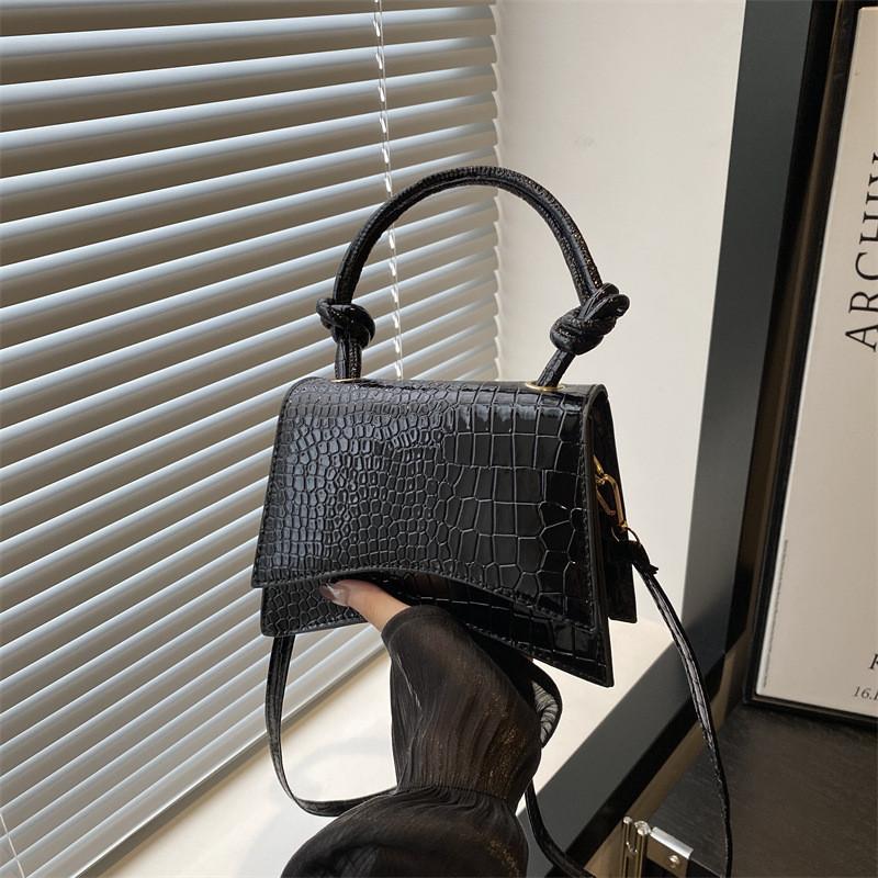 Stylish Korean Version Mini Square Bag For Women With Chic Crocodile Texture Design