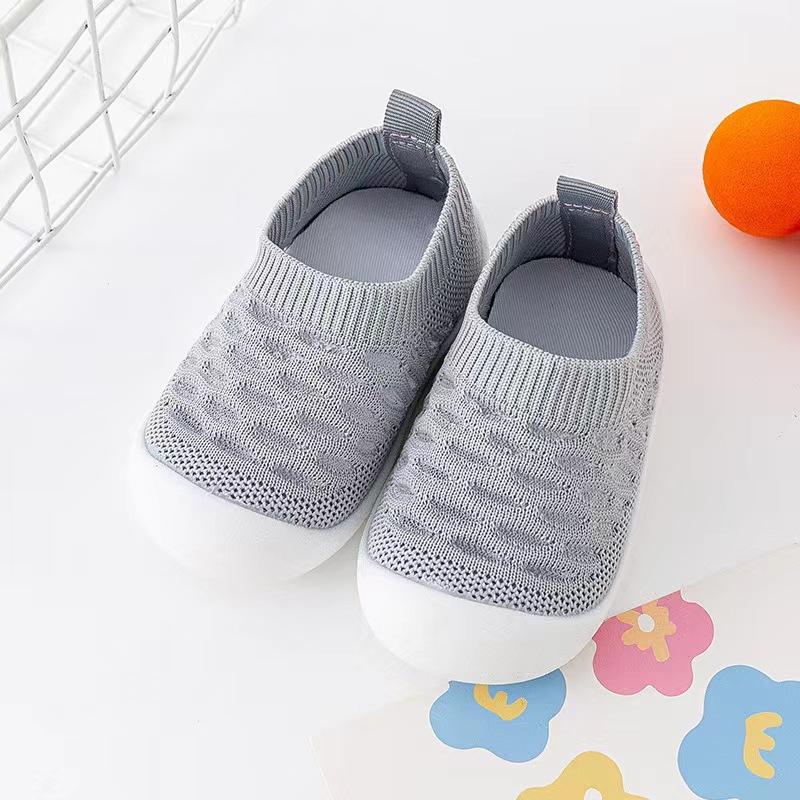 Scarpe da apprendimento estive in rete traspirante e morbide per bambine e bambini - Carine scarpe da casa con design antiscivolo per bambini