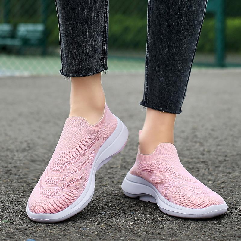 Women Casual Sports Shoes Breathable Summer Light Soft Sole Comfort Outdoor Running Shoes Fashion Student Mesh Plus Size Sneaker
