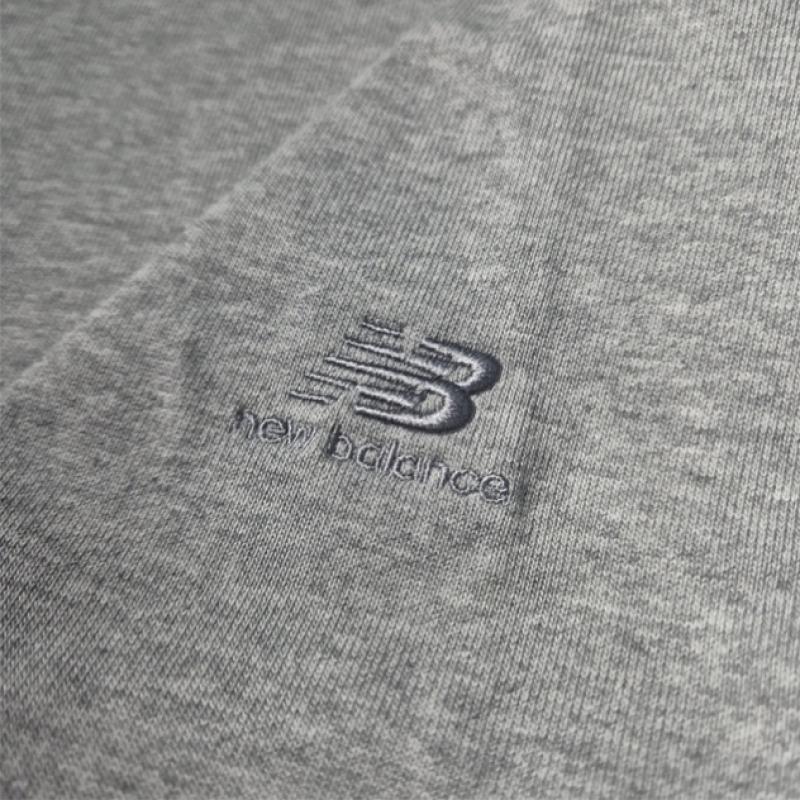 New Balance Women S Cropped Hoodie Nbn0d1w242 Ac