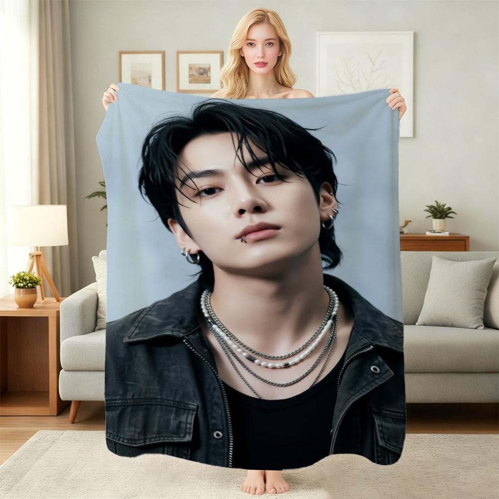 Black Denim Silver Chains Aesthetic Pattern Blanket Ultra Soft Throw Blanket For Living Room Sofa Bedroom Bed Home Party Decor Memorial Gift