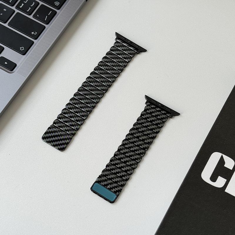 Edelstahl-Metallarmband für Apple Watch 46 mm 44 mm 40 mm 42 mm 49 mm 41 mm 45 mm Metallglieder-Magnetarmband IWatch 10 9 8 7 6 SE 5 4