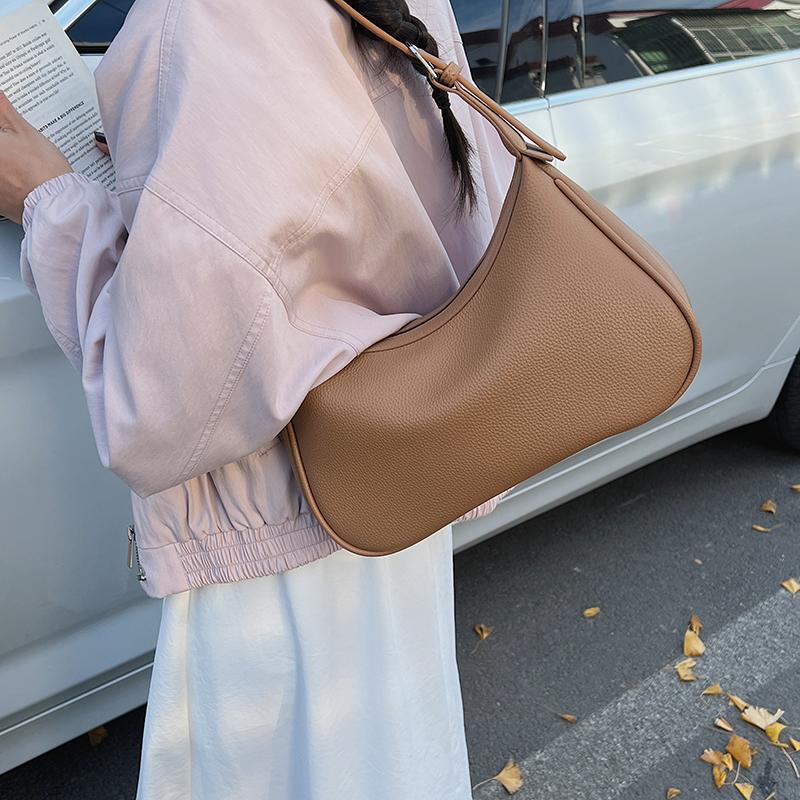 Schicke PU Hobo-Tasche für Damen – Weiche, texturierte Schulter-Tragetasche mit minimalistischem Design