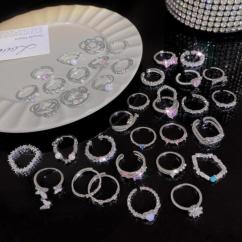 Bague élégante en zircon argenté pour femmes - Design ouvert, polyvalente et stylée