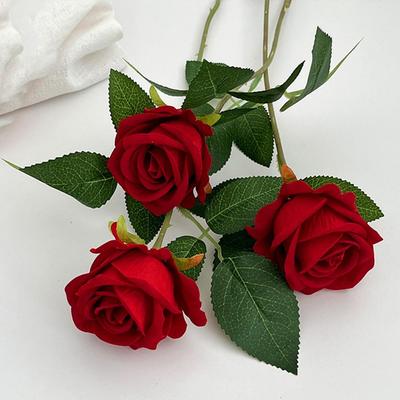 5pcs Simulated Rose Bouquet Artificial Flower Arrangement Vibrant Simulated Flower Bouquets No Withering Long-lasting Decor for Home