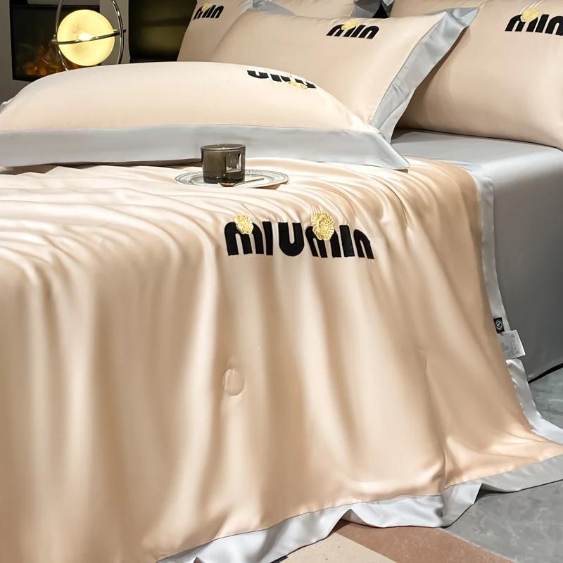 Soft Cool Summer Blanket Washed Silk Summer Quilt Embroidery Smooth Ice Cooling Comforter For Bed 100% Silky Solid Blanket