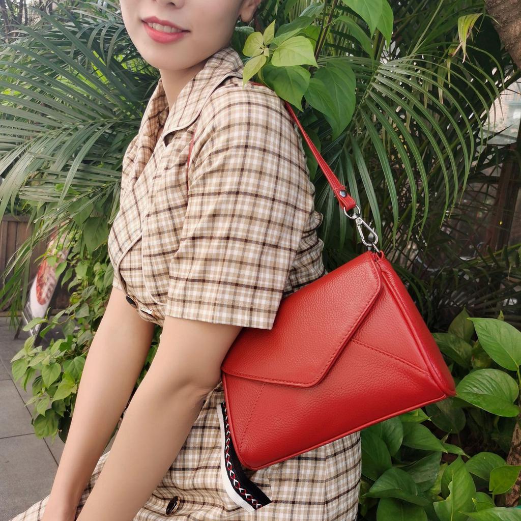 2025 Retro Cowhide Boston Barrel Bag - Women's Large Capacity Single Shoulder & Crossbody Flap Bag