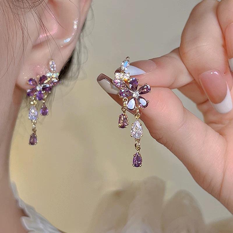 Purple flower zircon fringed ear clips without earrings, studs, women s fashion temperament, high-end mosquito coil disc earrings