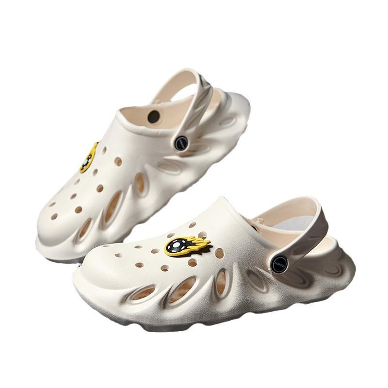 2025 Summer New Fashion Trend Men's Flame Hole Shoes Large Size Bag Head Slippers Outdoor Beach Sandals