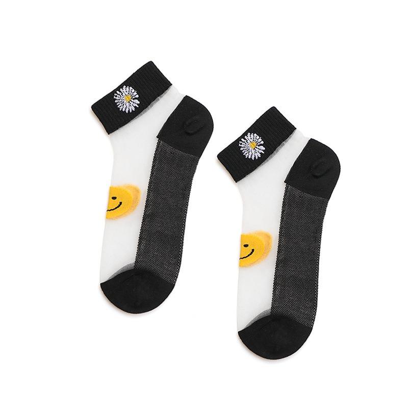 5 Pairs of Ladies Spring and Summer New Small Daisy Crystal Silk Short Boat Socks