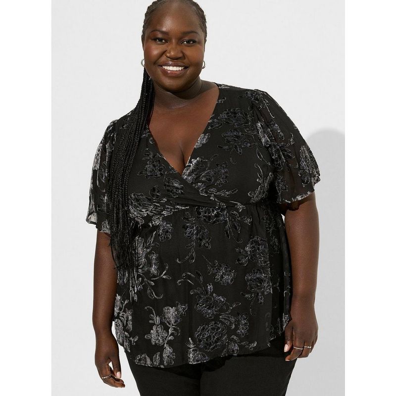 

Export European and American Single 100.00kg plus Size Plus Size Loose Cool Slim Looking Ruffled Short Sleeves Tops Shirt Picture Color 2