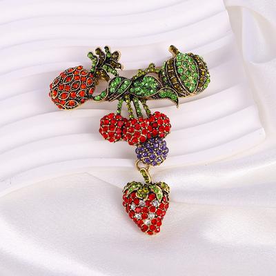 Medieval Full Diamond Heavy Industry Fruit Brooch Pineapple Strawberry Lychee Brooch Retro Accessories Corsage