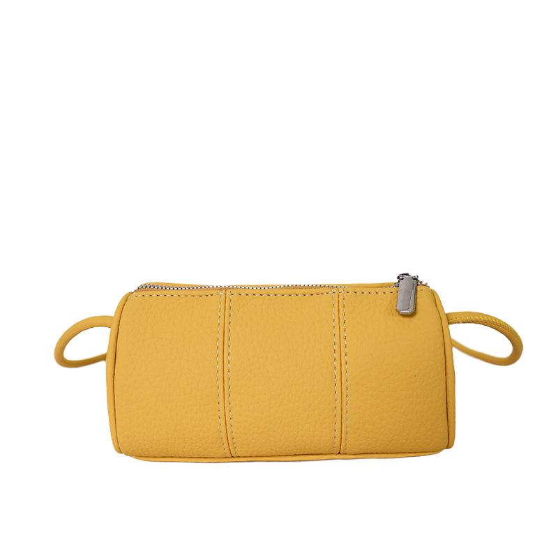 A Niche and Stylish Pillow Bag for Commuting To Boston. Features A Crossbody Strap.