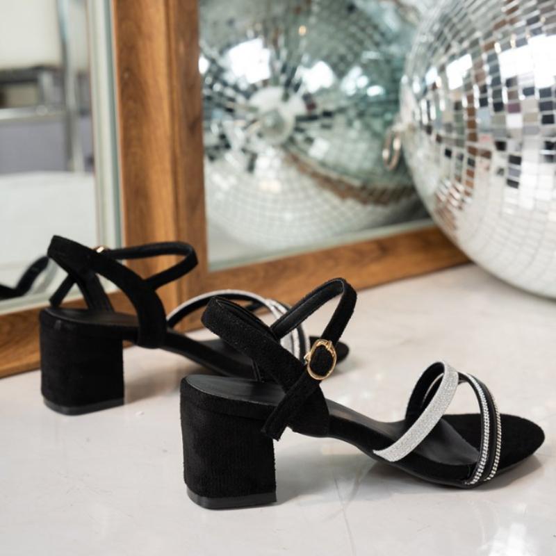 2026 Fashion Women's Shoes Cover Heel Women's Sandals Hot Sale Buckle Strap Dress Sandals Women Summer Plus Size Heeled Sandals
