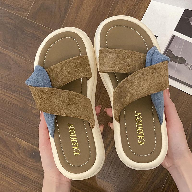 

Тапочки на толстой подошве для женщин, которые наступают на дерьмо, весна-лето 2025, новая мягкая тканевая поверхность, модные пляжные тапочки с одним словом для женщин 40 синий