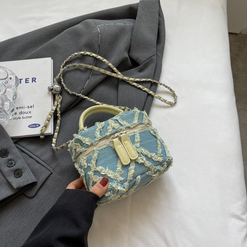 

IELGY Женская джинсовая сумка, модная мини-портативная сумка-коробка, сумка-мессенджер на цепочке. светло-желтого