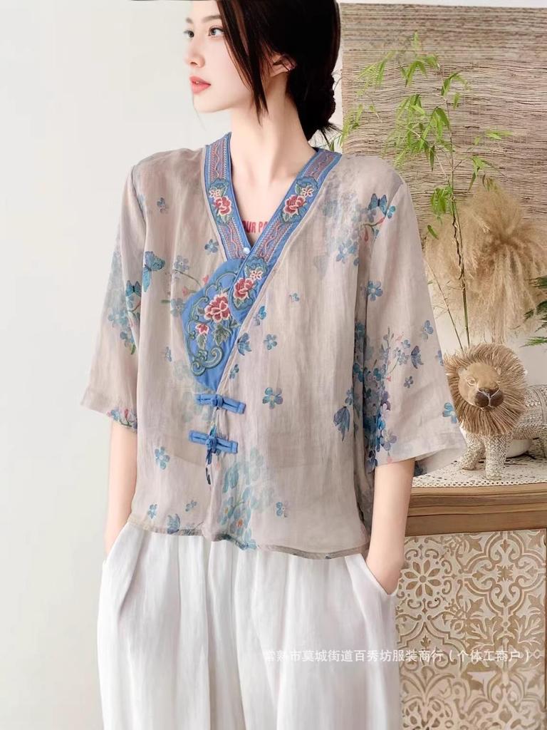 2026 Summer Women's V-Neck Retro Chinese-Style Ramie Shirt with Frog Buttons and Embroidered Prints