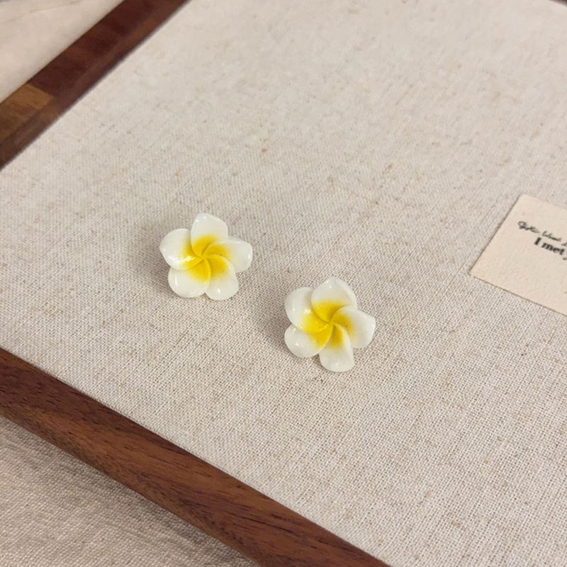 Women Hawaiian Plumeria Stud Earrings Necklace Set Delicate Summer Flower Jewelry Beach Party Accessories