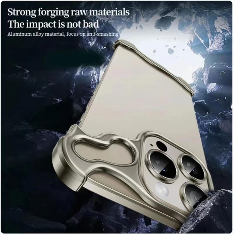 Luxury Alien Titanium Alloy Bumper Phone Case for IPhone 15 13 12 14 Pro Max 15Plus Metal Lens Film Protection Corner Pads Cover