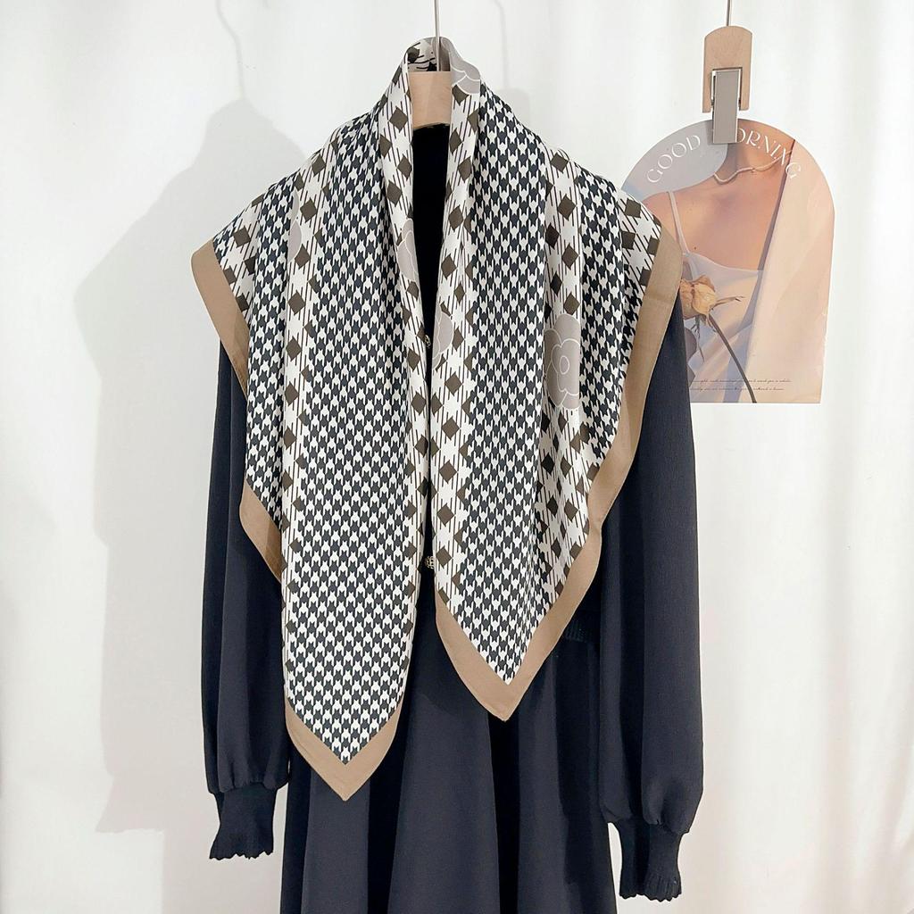 90×90 Großer Hochwertiger Schwarz-Weiß Gestreifter Schal: Professionelle Halsbekleidung, Stirnband & Sonnenschutz-Kopftuch