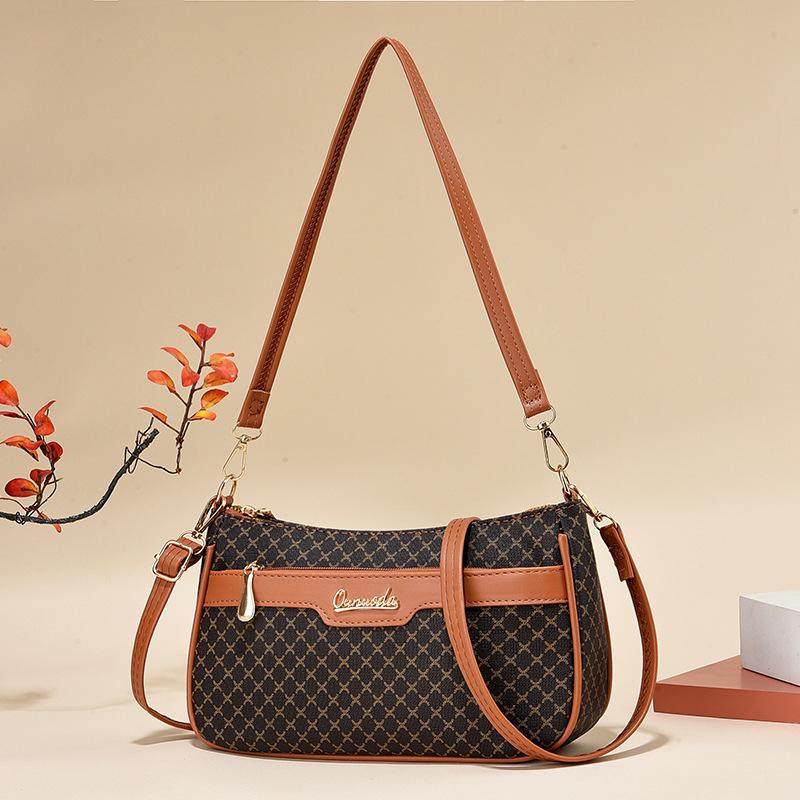 

One shoulder crossbody armpit bag with exquisite texture, women s new bags, fashionable middle-aged mommy women s bags