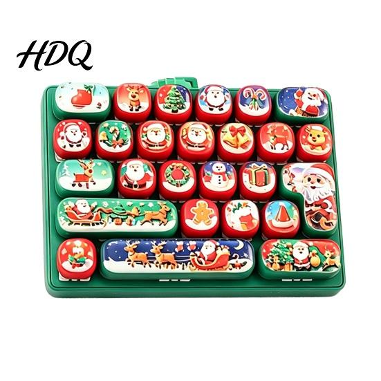Fun Holiday Souvenirs for Teens Christmas 26 Keys Keyboard Fidget Toy Keychain Click Keyboard Portable Stress Keychain Anxiety Relief Sensory