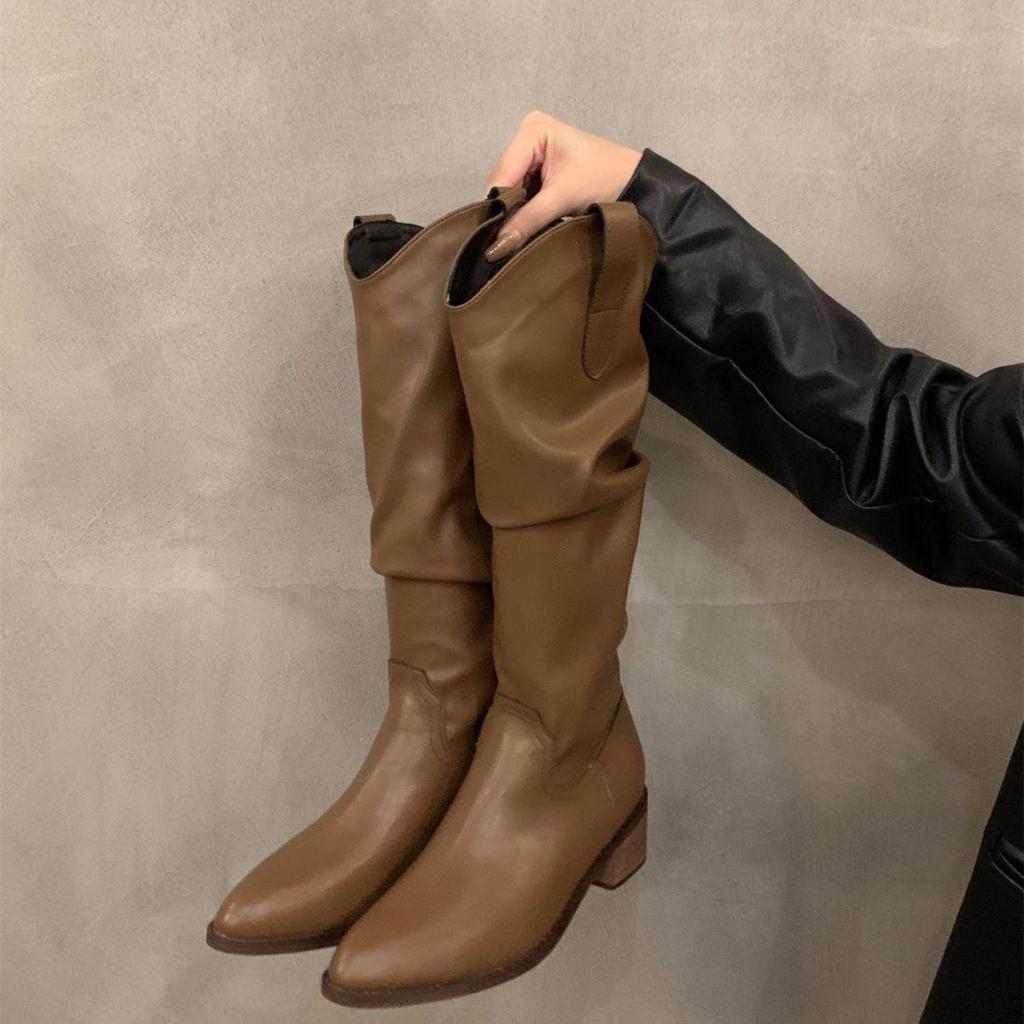 Klackade V-skurna Bruna Cowboykängor till Mitten av Vaderna, Vår/Höst 2025, Spetsig Tå Westernstil för Kvinnor