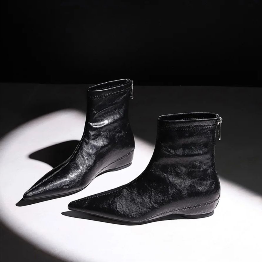 

Женские черные кожаные рыцарские сапоги с заостренным носком и коротким носком, короткие сапоги-трубы 2024 года, осень 36