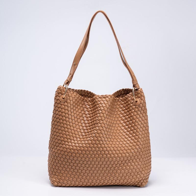 New Large Capacity Hand-woven Bag Versatile Shoulder Bag Commuter Tote Bag High-end Sense Handbag for Women