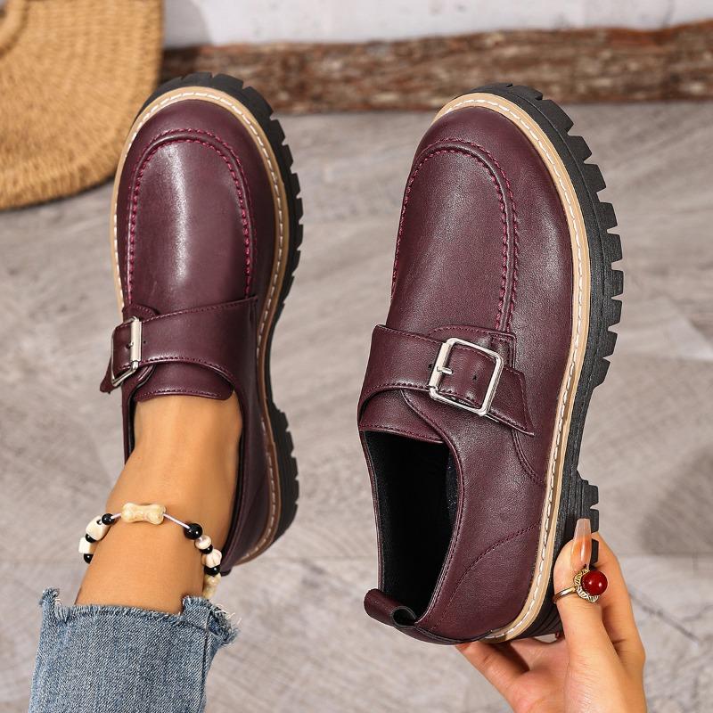 A New Style of Loafers with Belt Buckles, Large-sized Thick-soled Single Shoes for Women