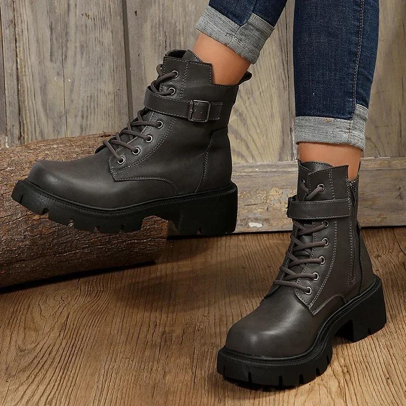 Retro Thick Bottom Brown Ankle Boots Women 2025 Winter Metal Buckle Decoration Combat Boots Plus Size Woman Shoes with Platform