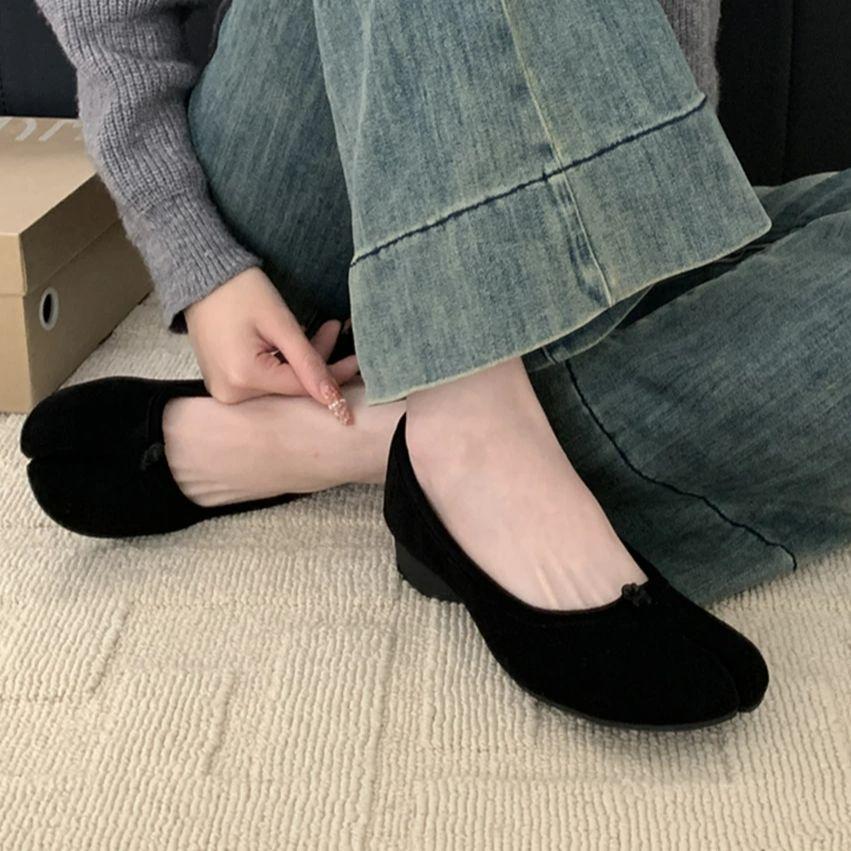 Fashion Bailamos 2024 New Women Split Toe Flats Tabi Ninja Shoes Slip On Microfiber Comfy Slippers Soft Bottom Loafers Ladies Moccasins