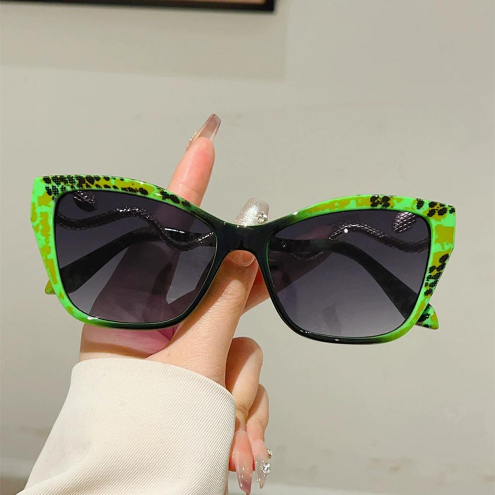 Fashion Metal Snake Cat Eye Large Frame Sunglasses Women Men Brand Designer Trendy Punk Sunshade Glasses Travel Vacation Supply