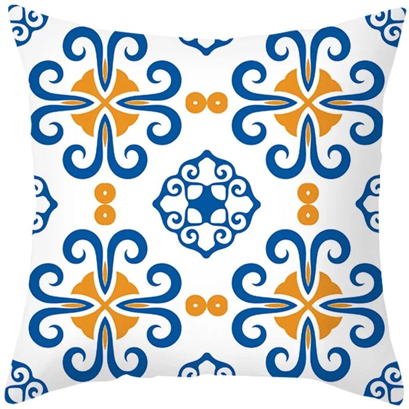 Home Decor Blue and White Floral Pattern Pillow Covers Pattern Cushion Cover Suitable for Sofa Bedroom Car Pillow Cover