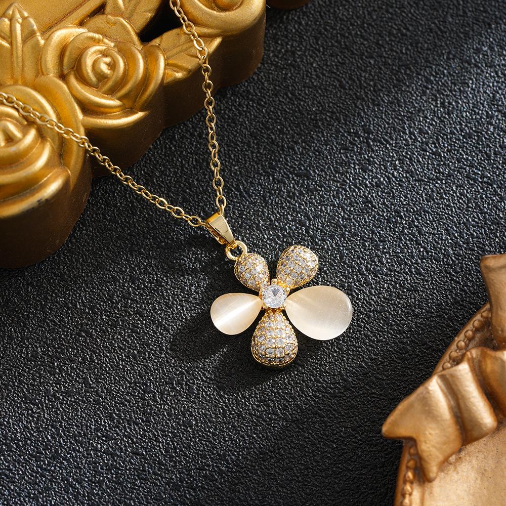 Titanium Steel Cat s Eye Four-Leaf Clover Necklace - Women s Fashion Light Luxury, Versatile Design 2026