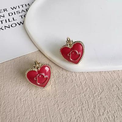 French Classic Red Retro Love Drip Earrings Elegant Hong Kong Style Ear Buckles Fashionable Small Exquisite Versatile Earrings
